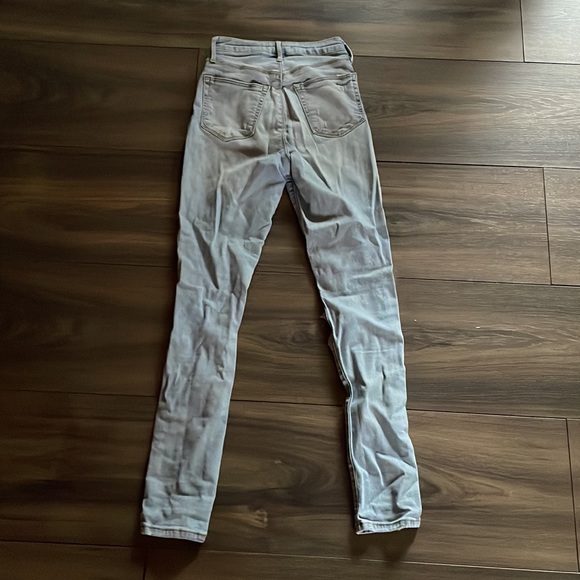 Forever 21 Light Wash Ripped Jeans - Picture 2 of 3